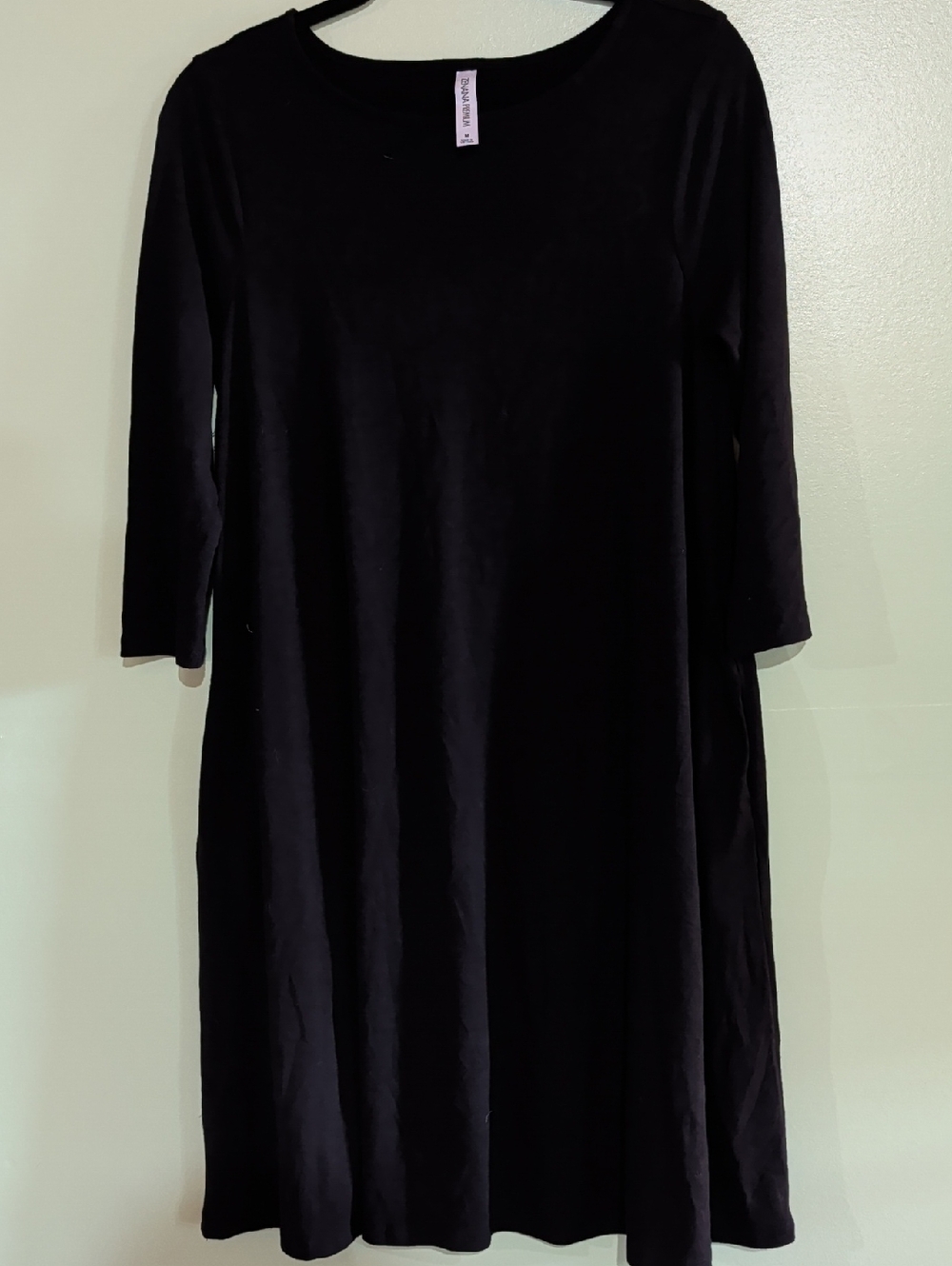 Zenana Outfitters Black Long-Sleeve A-Line Dress